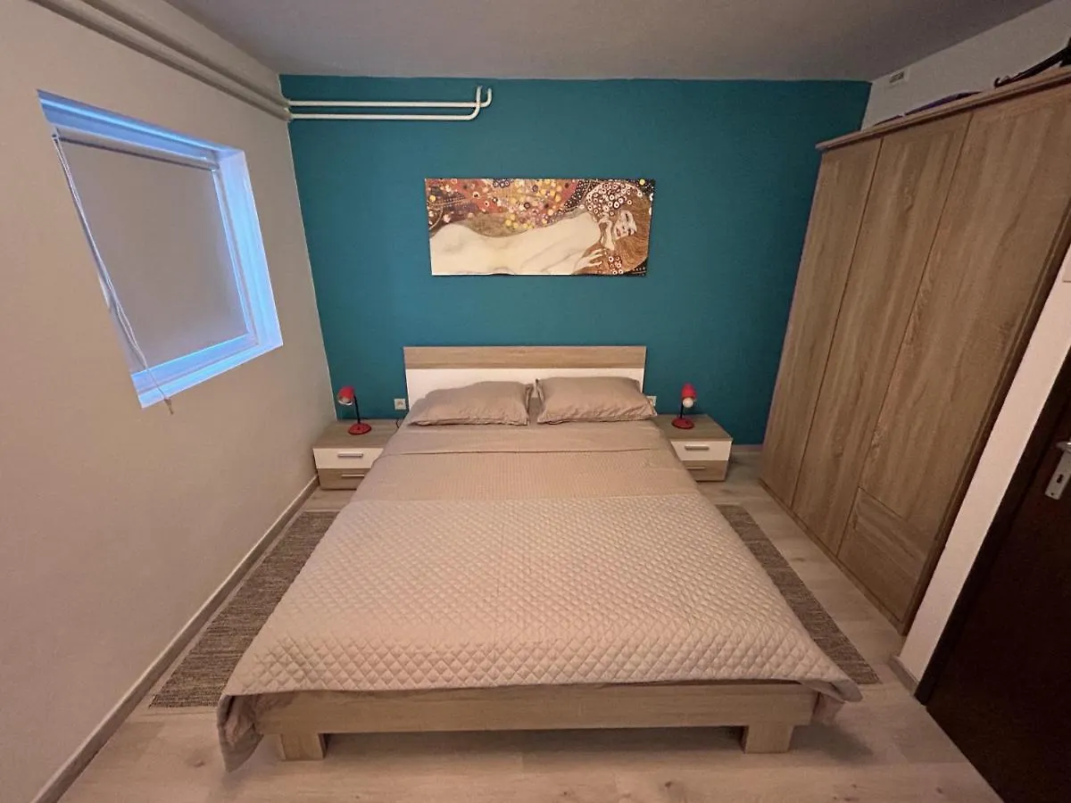 Peaceful Apartment With Patio Rovinj Kroatien