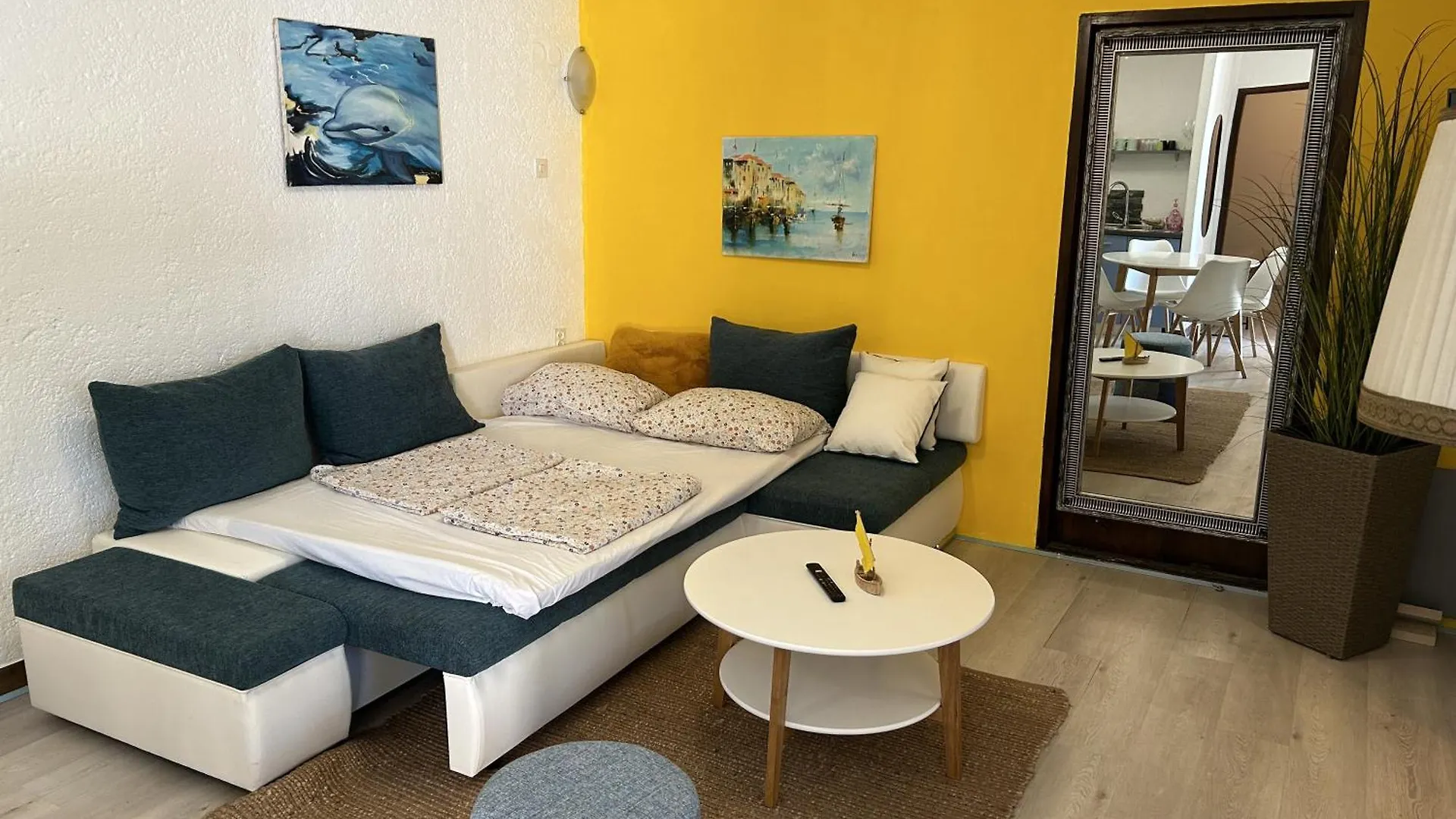 Peaceful Apartment With Patio Rovinj